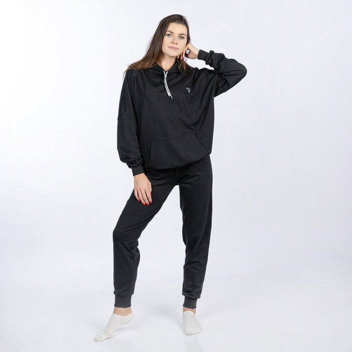 Winter pajama set for women - winter 2024 from YOULYA - soft and comfortable summer melton material with long sleeves and a cape to ensure warmth and comfort in different sizes in black color - code 6498 - Youlya